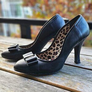Pinup Couture Smitten Pumps - Size 10